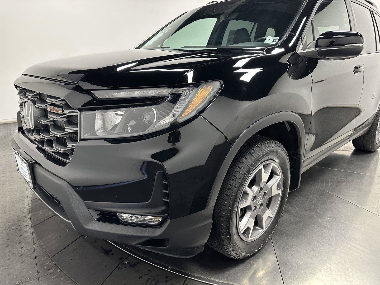 Certified 2023 Honda Passport TrailSport image 7