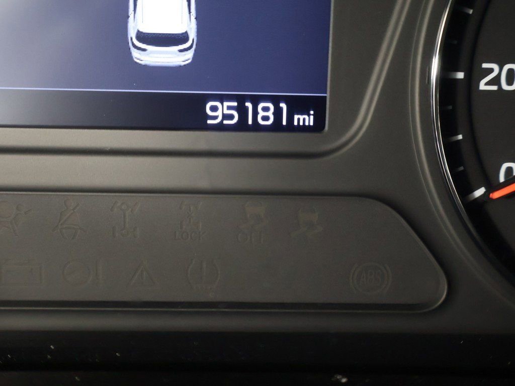 Used 2020 Kia Sorento LX w/ LX I4 Convenience Package image 37