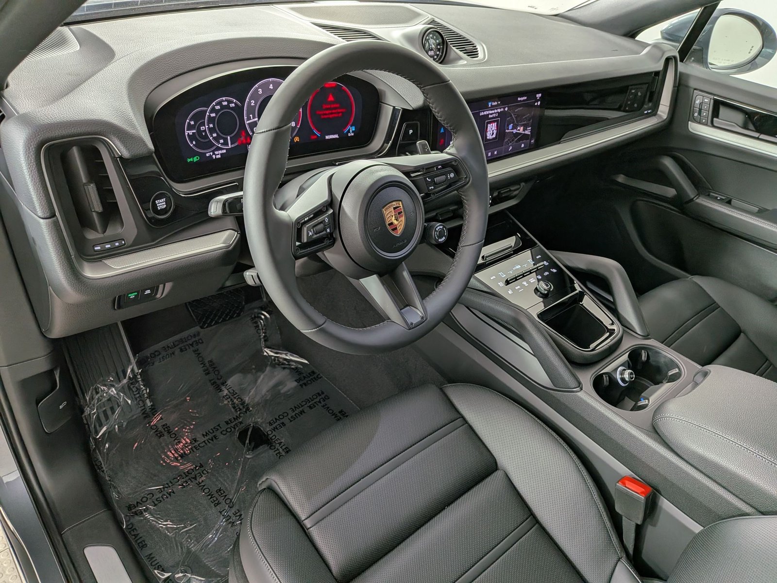 New 2026 Porsche Cayenne Coupe AWD/4WD image 4