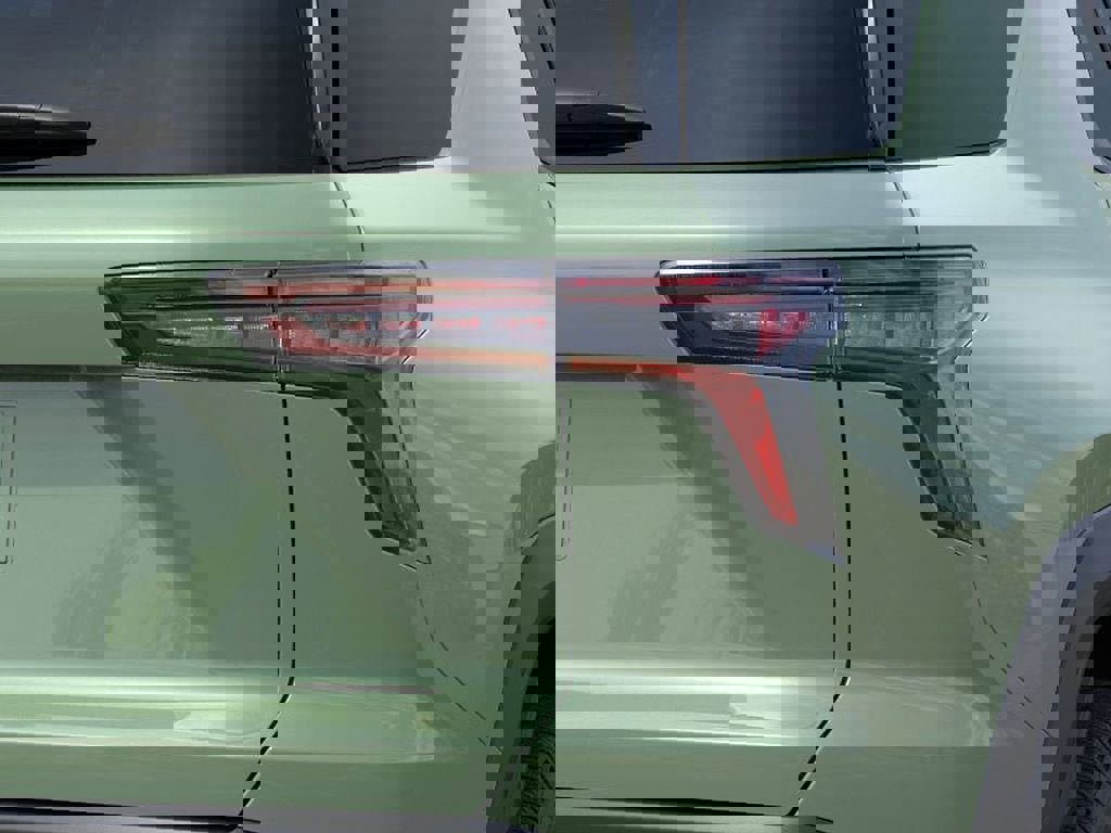 New 2026 Chevrolet Equinox LT w/ Midnight Edition image 12