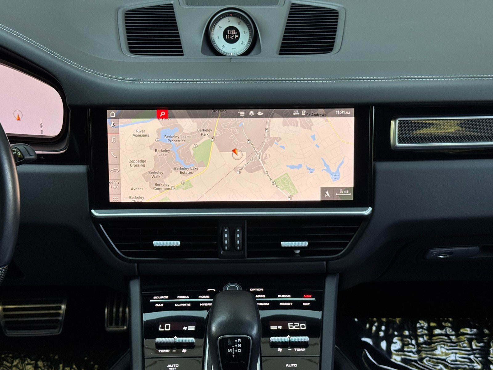 Used 2021 Porsche Cayenne Turbo S image 28