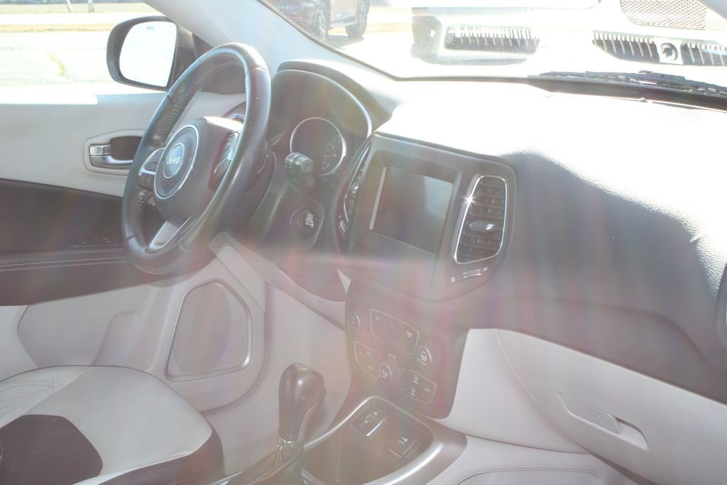 Used 2018 Jeep Compass Latitude w/ Popular Equipment Group image 26