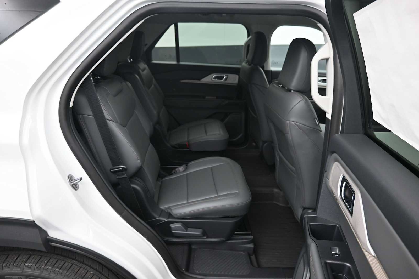 New 2026 Ford Explorer Active w/ Active Comfort Package AWD/4WD image 23