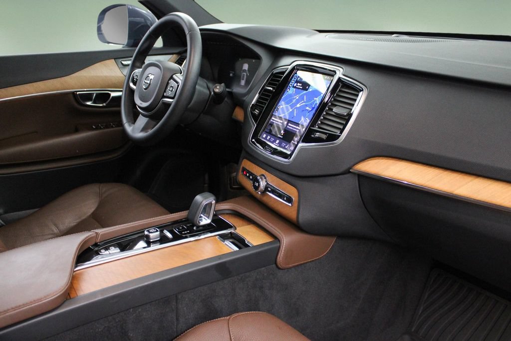 Used 2023 Volvo XC90 B6 Plus w/ Protection Package Premier AWD/4WD image 22