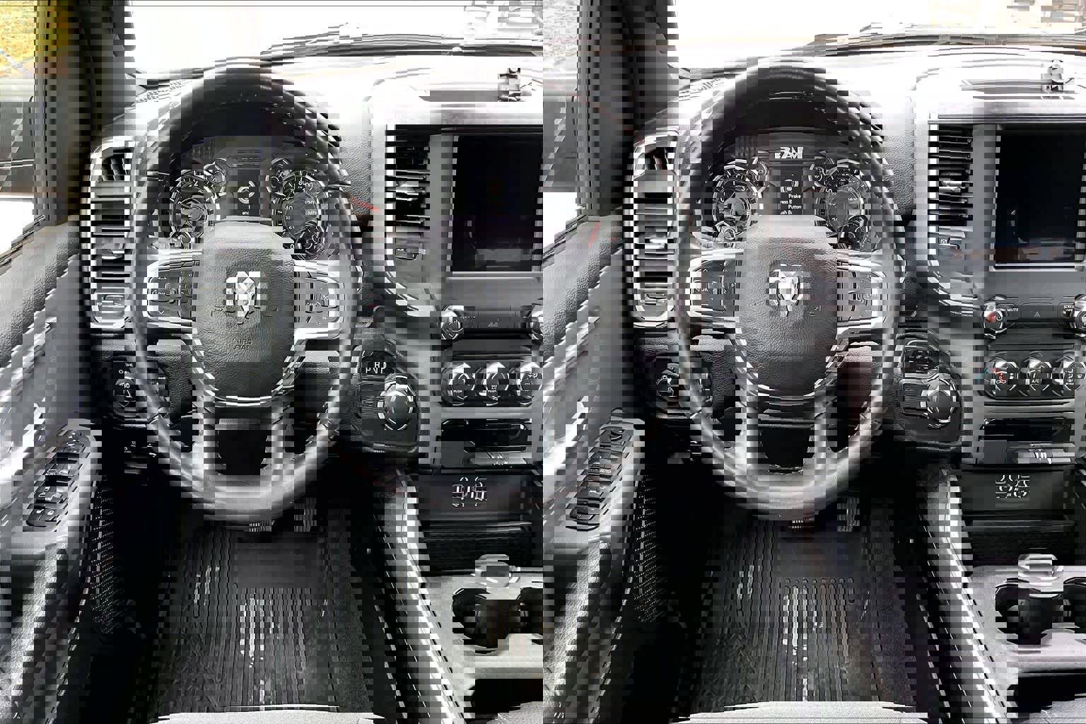 Used 2022 RAM 1500 Lone Star image 6