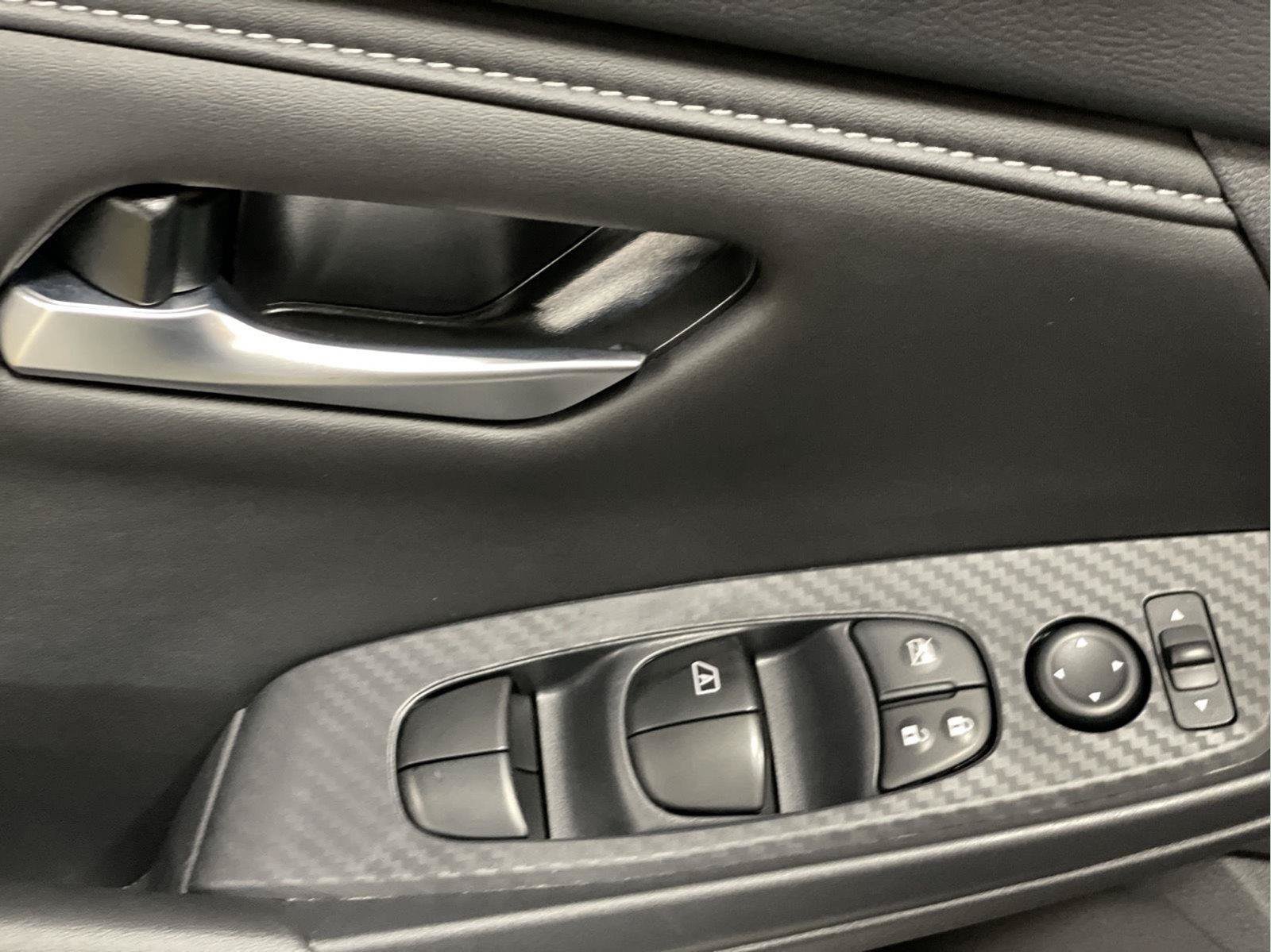 Used 2025 Nissan Sentra SV w/ All-Weather Package FWD image 16