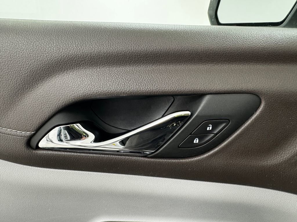 Used 2023 GMC Acadia SLT image 27