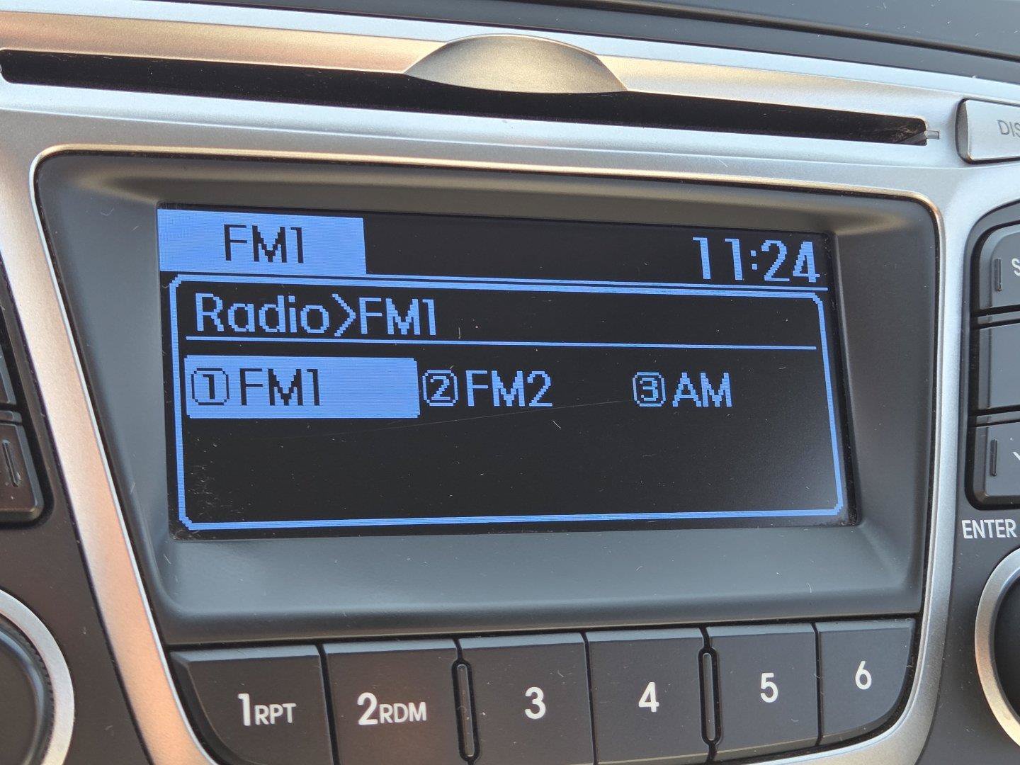 Used 2015 Hyundai Accent GLS FWD image 21