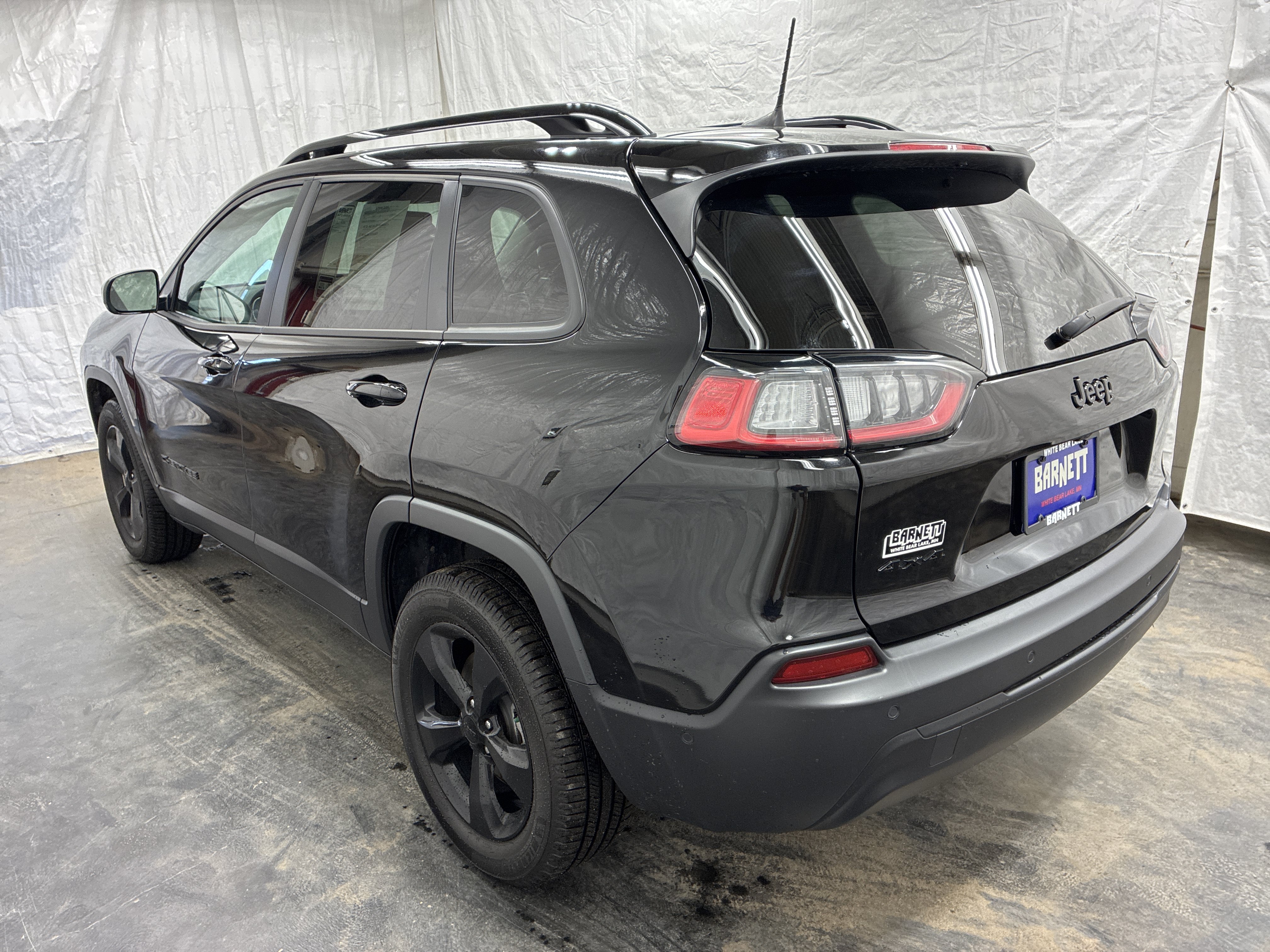 Certified 2023 Jeep Cherokee Altitude Lux w/ Lux Elite Package AWD/4WD image 6