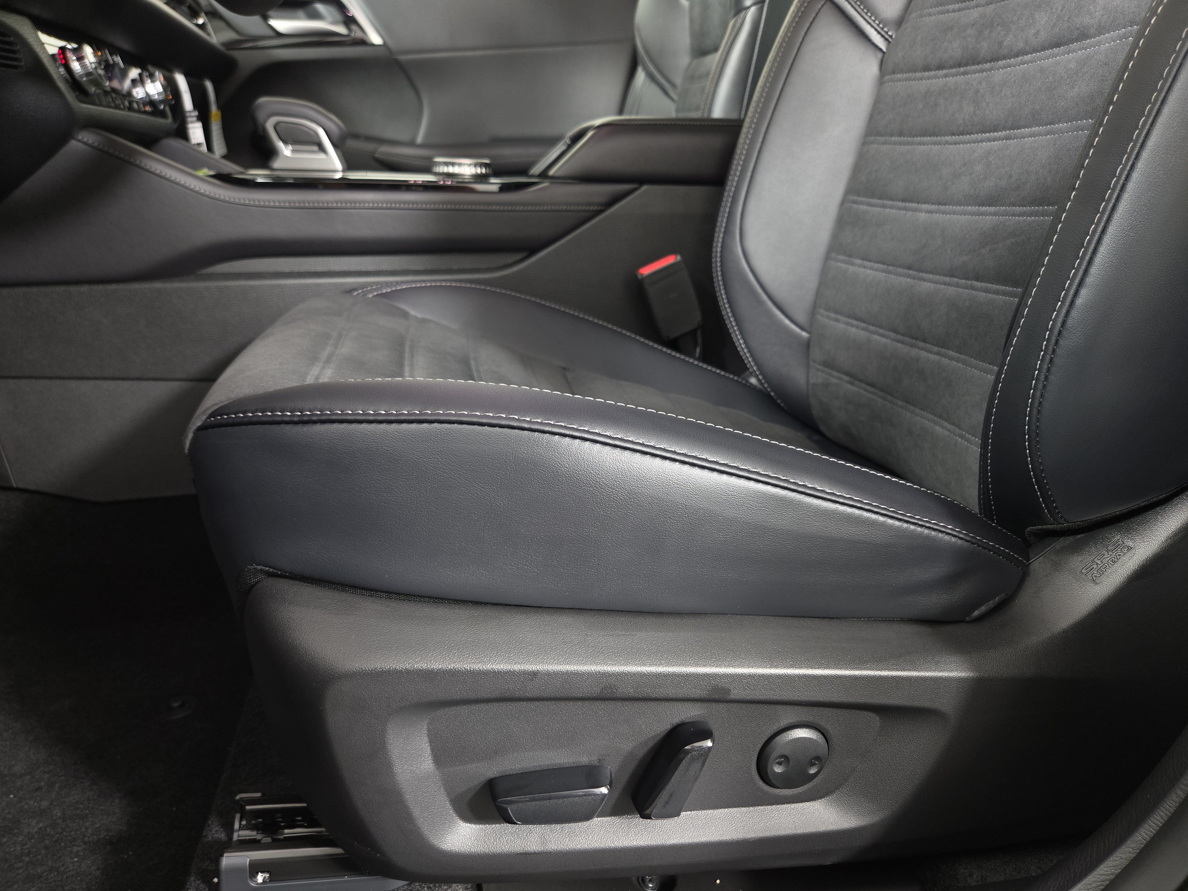 New 2026 Mitsubishi Outlander SE AWD/4WD image 31