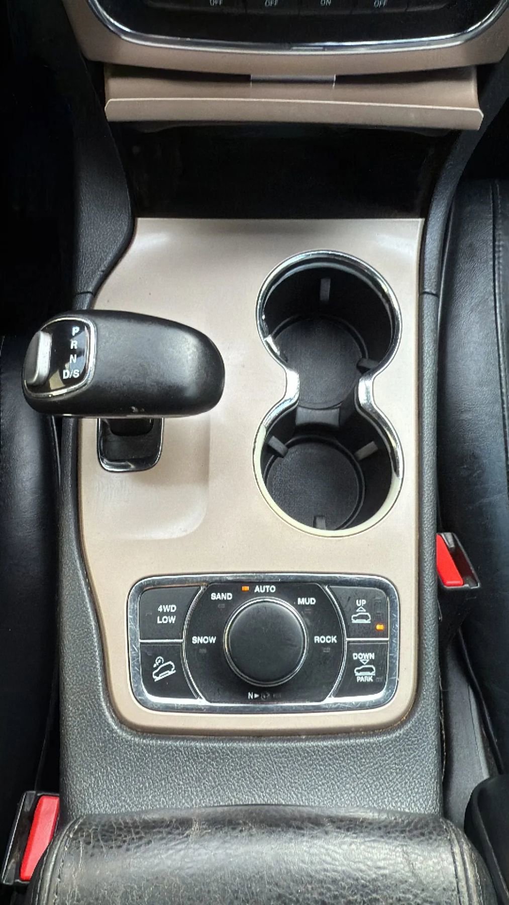 Used 2015 Jeep Grand Cherokee Summit w/ Platinum Series Group AWD/4WD image 20