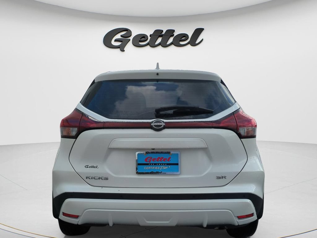 Certified 2024 Nissan Kicks SR w/ SR Premium Package FWD image 5