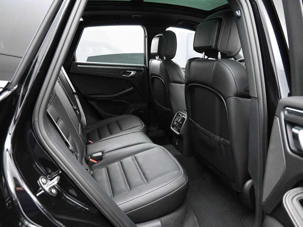 New 2026 Porsche Macan GTS image 27