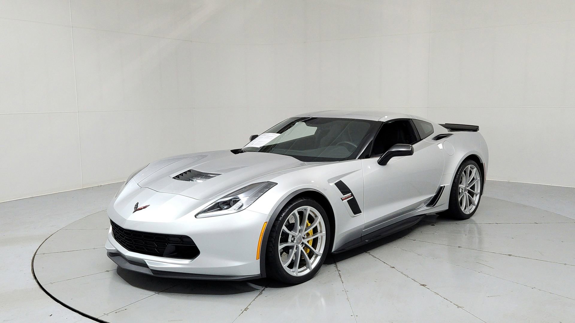 Used 2019 Chevrolet Corvette Grand Sport w/ Battery Protection Package RWD image 1