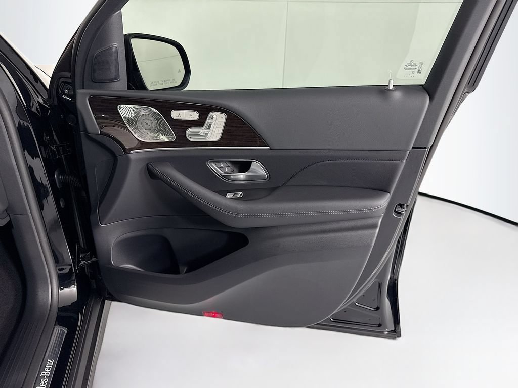 New 2026 Mercedes-Benz GLS 450 4MATIC image 26