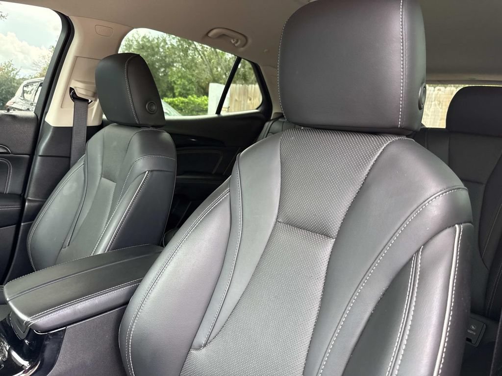 Used 2023 Buick Envision Essence FWD image 24