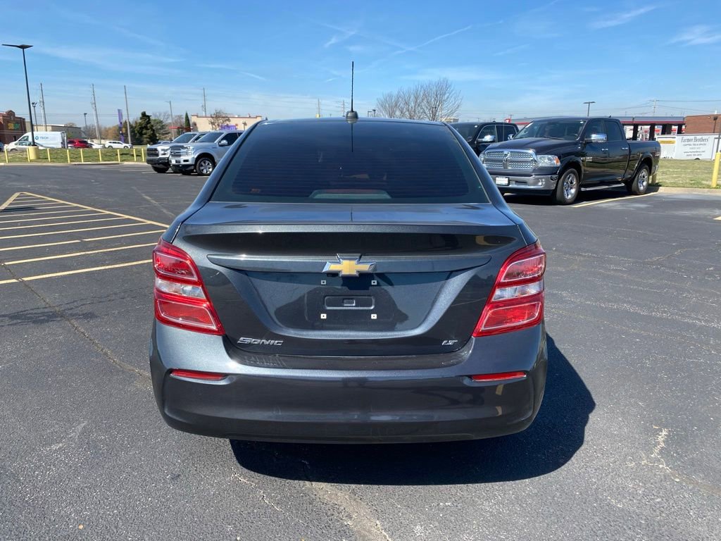 Used 2020 Chevrolet Sonic LT w/ Convenience Package FWD image 8