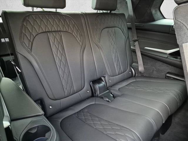 Used 2023 BMW X7 M60i w/ Executive Package AWD/4WD image 21