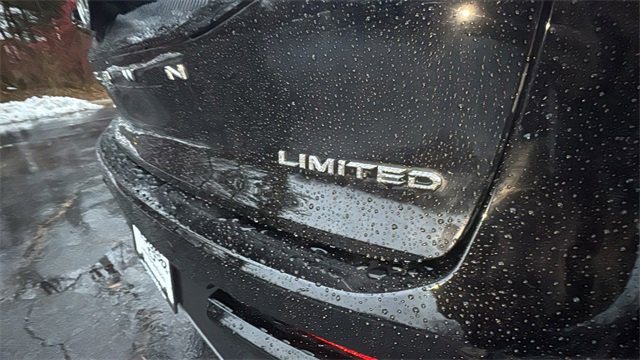 Used 2024 Toyota Crown Limited image 33