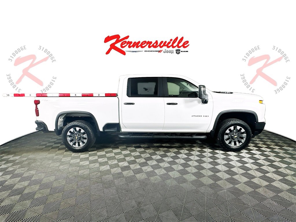 Used 2024 Chevrolet Silverado 2500 Custom w/ Custom Value Package image 8