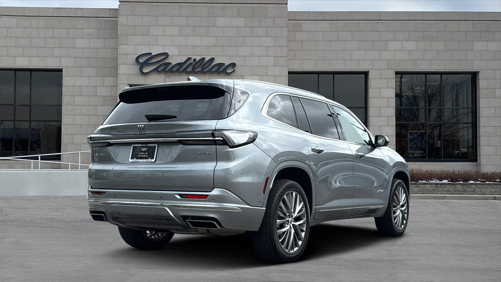 Used 2025 Buick Enclave Avenir w/ Super Cruise Package AWD/4WD image 3