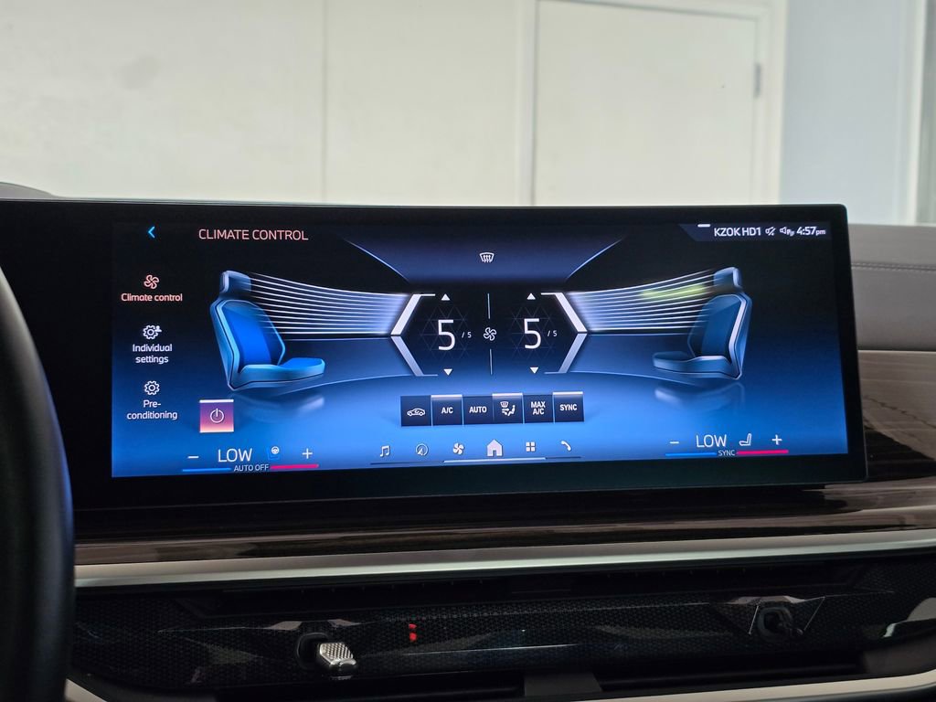 Used 2024 BMW X6 xDrive40i image 14