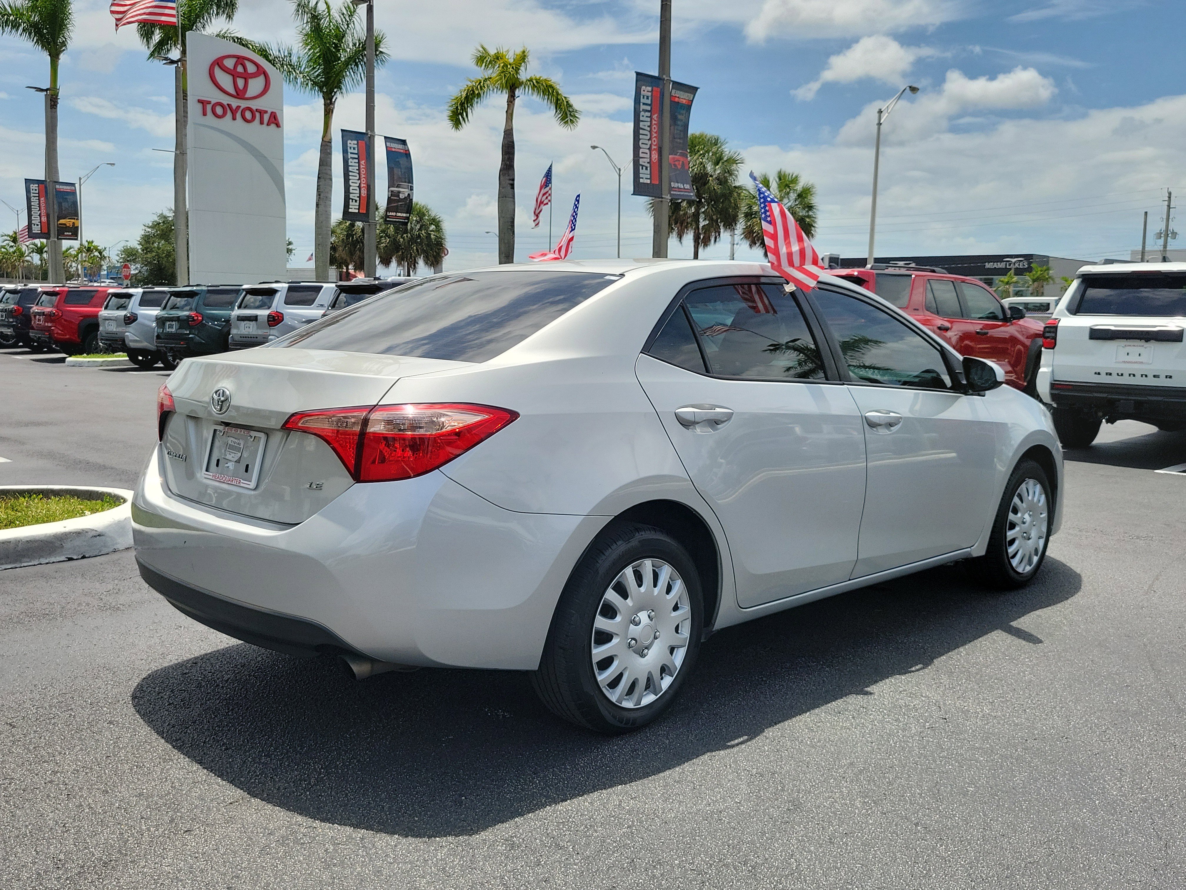 Used 2019 Toyota Corolla LE FWD image 12