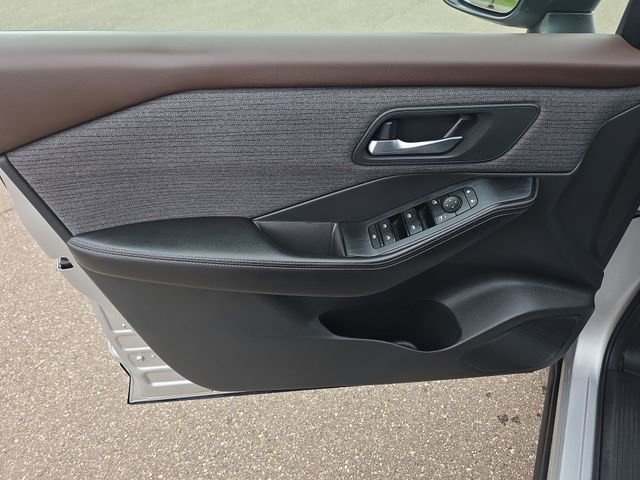 Certified 2022 Nissan Rogue SV image 13