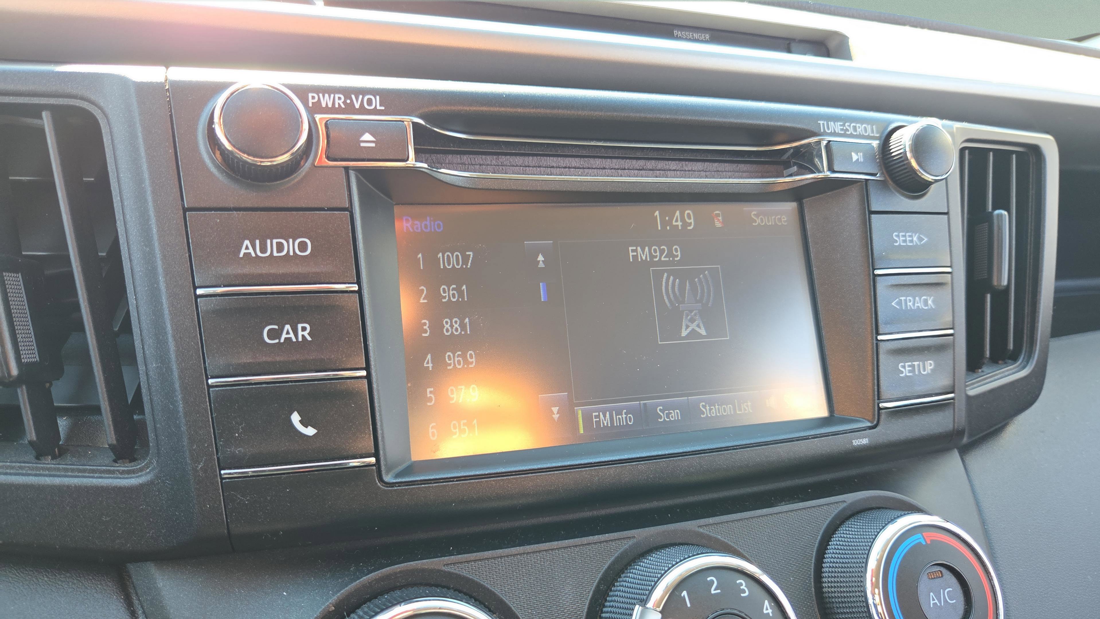 Used 2016 Toyota RAV4 LE image 26