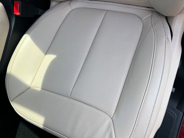 Used 2024 Jeep Grand Cherokee Limited w/ Luxury Tech Group II image 13