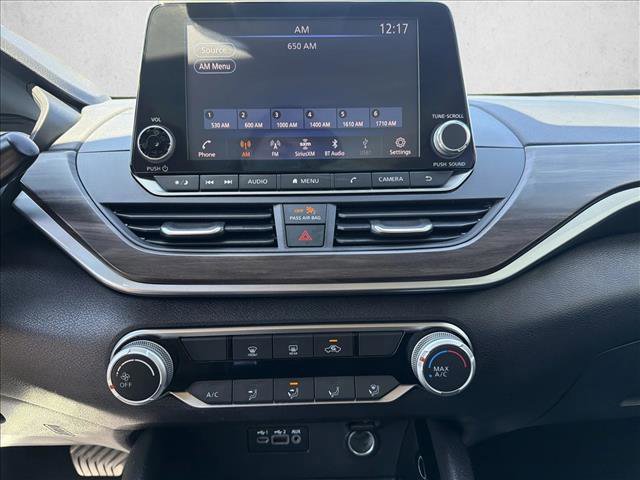 Used 2024 Nissan Altima 2.5 SV image 18