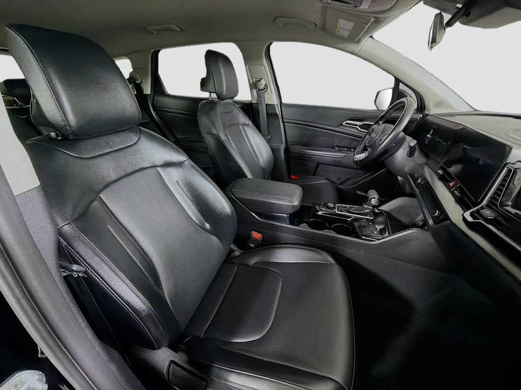 Used 2023 Kia Sportage EX FWD image 29