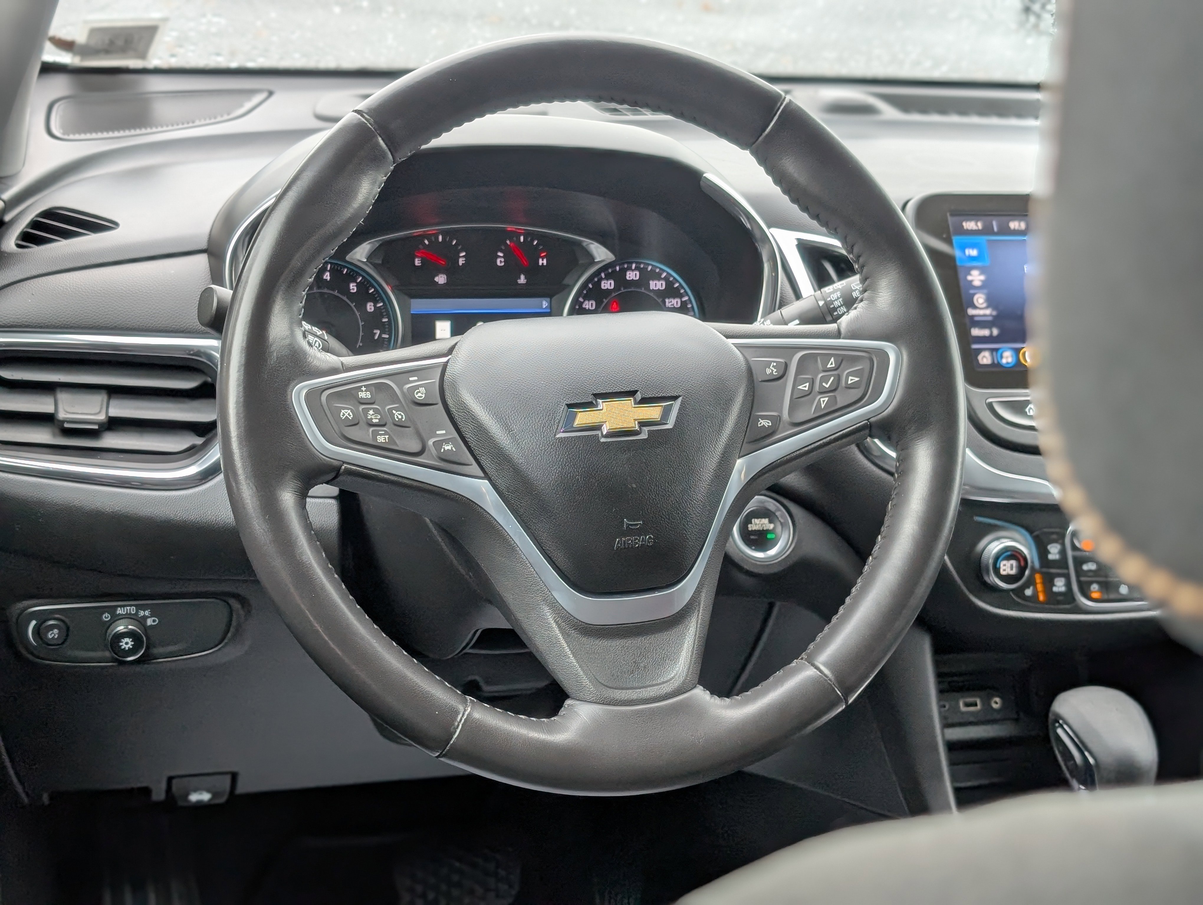 Used 2022 Chevrolet Equinox LT image 17