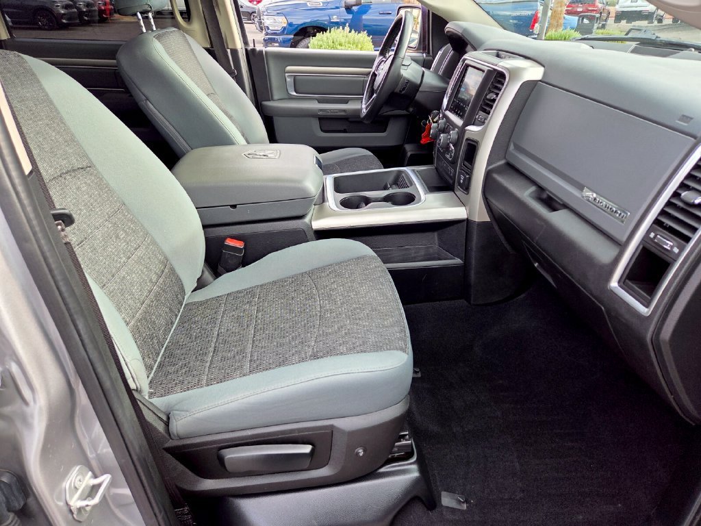 Used 2019 RAM 1500 Big Horn AWD/4WD image 18