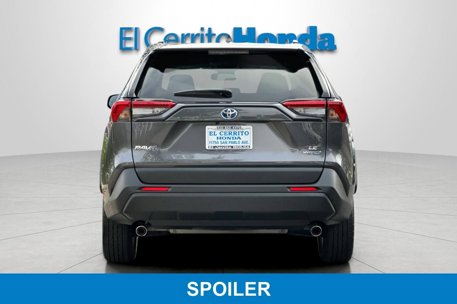 Used 2024 Toyota RAV4 LE AWD/4WD image 4
