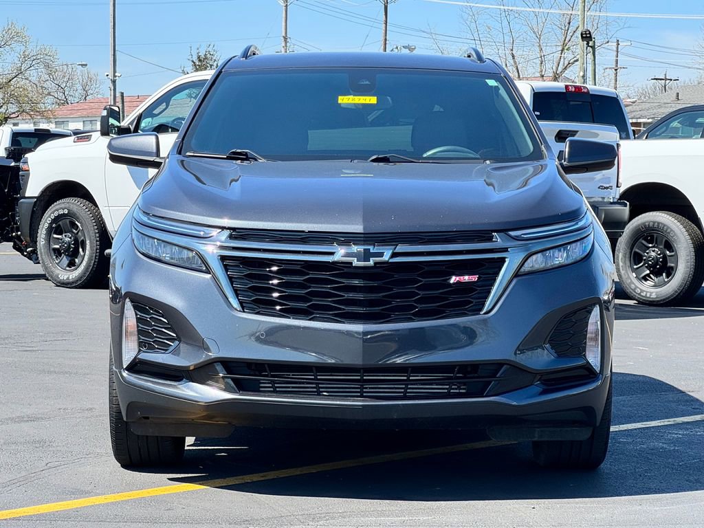 Used 2022 Chevrolet Equinox RS image 2