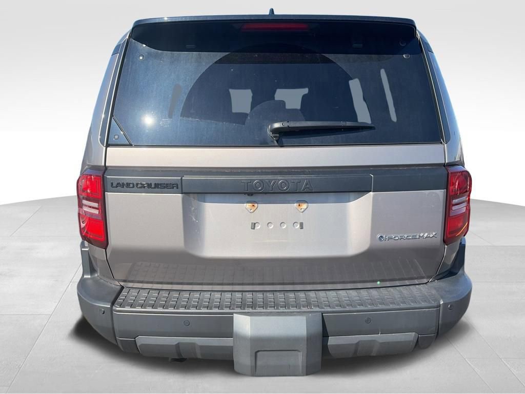 Used 2024 Toyota Land Cruiser 1958 image 8