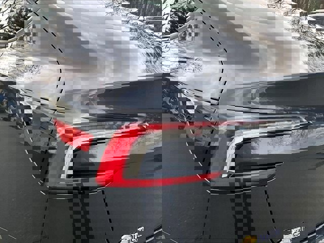 Used 2025 Tesla Model 3 Long Range image 32