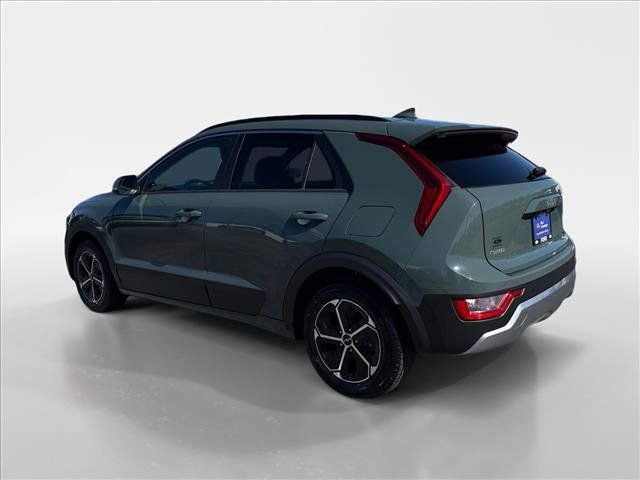 Used 2023 Kia Niro EX image 4