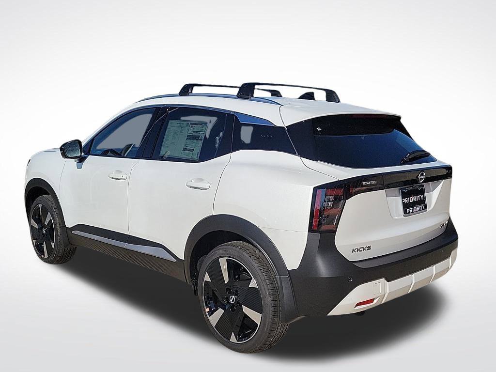 New 2026 Nissan Kicks SR w/ Cold Weather Package AWD/4WD image 3