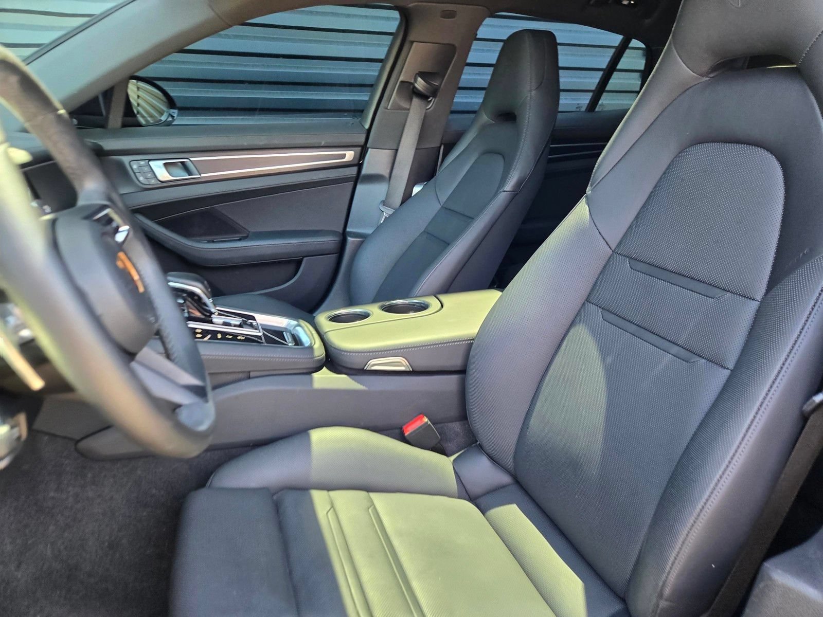 Certified 2023 Porsche Panamera 4 Platinum Edition w/ Assistance Package AWD/4WD image 5