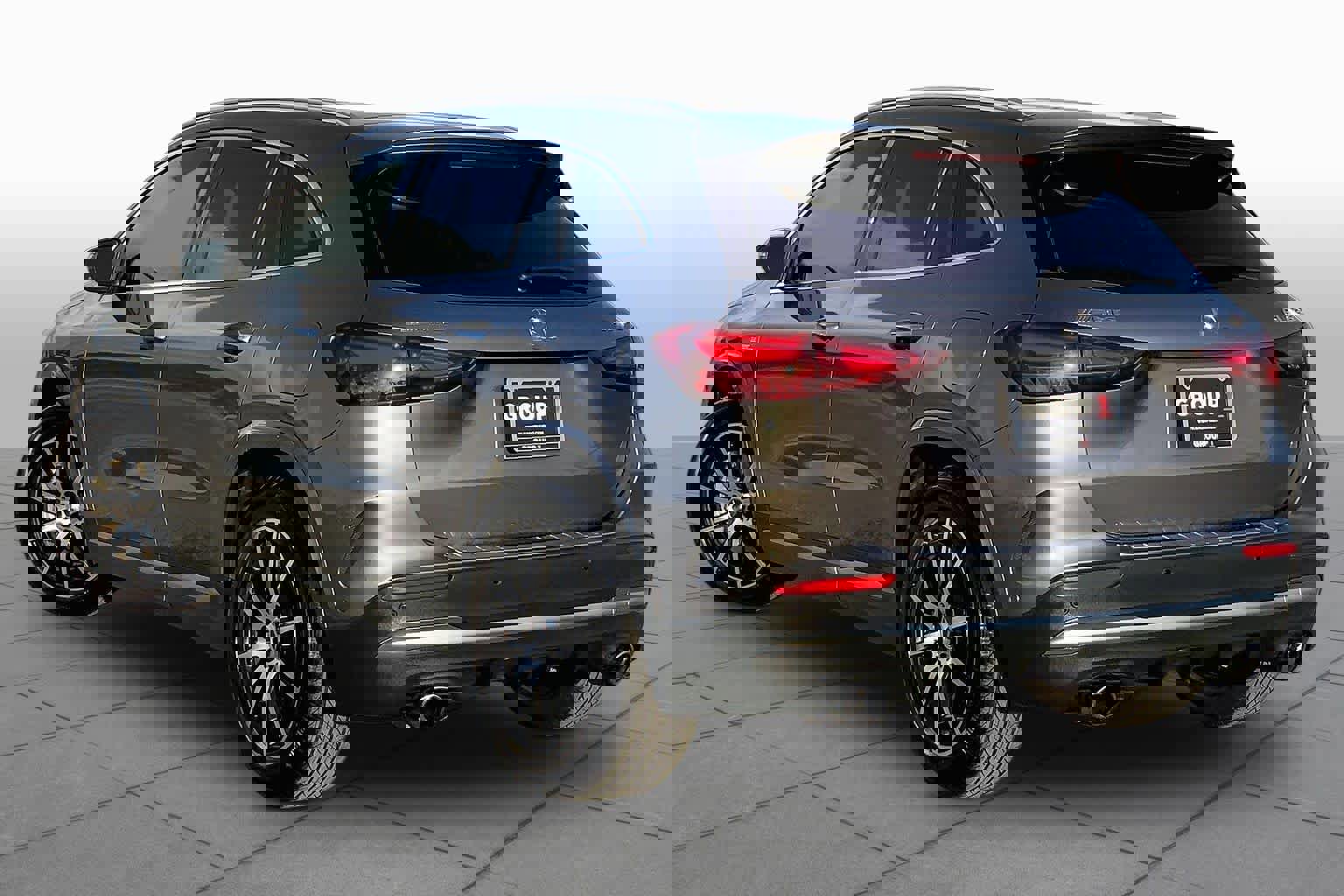 Used 2025 Mercedes-Benz GLA 35 AMG 4MATIC image 12