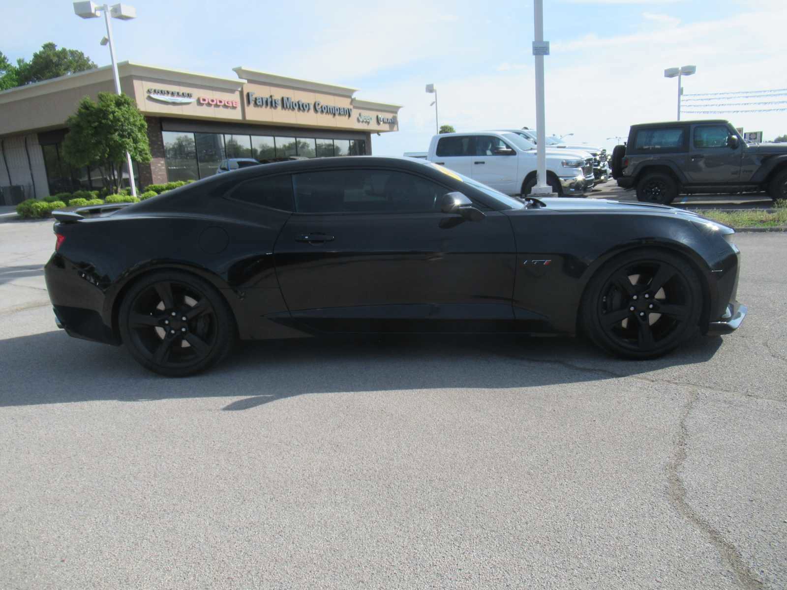 Used 2017 Chevrolet Camaro SS image 7