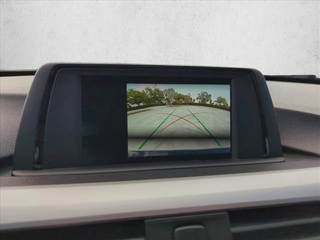 Used 2018 BMW 320i Sedan w/ Convenience Package image 13