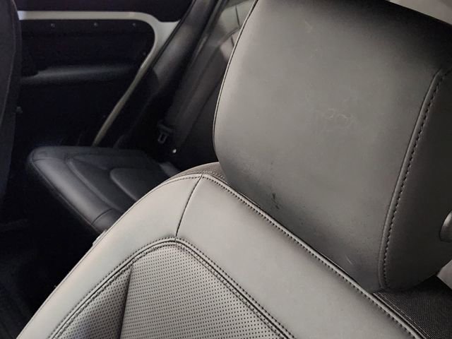 Used 2025 Land Rover Defender 110 S image 14