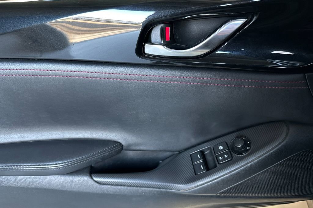 Used 2018 MAZDA MX-5 Miata RF Grand Touring image 11