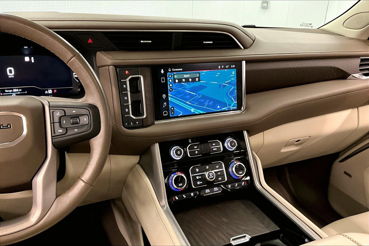Used 2023 GMC Yukon Denali AWD/4WD image 7