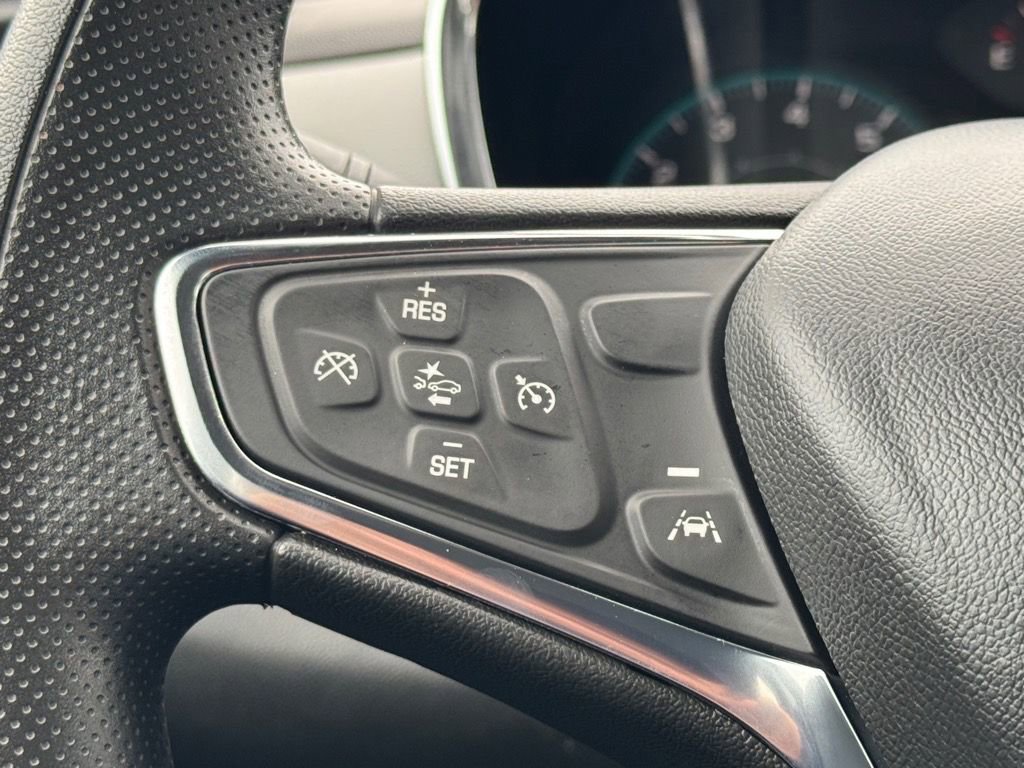 Used 2023 Chevrolet Equinox LS image 16