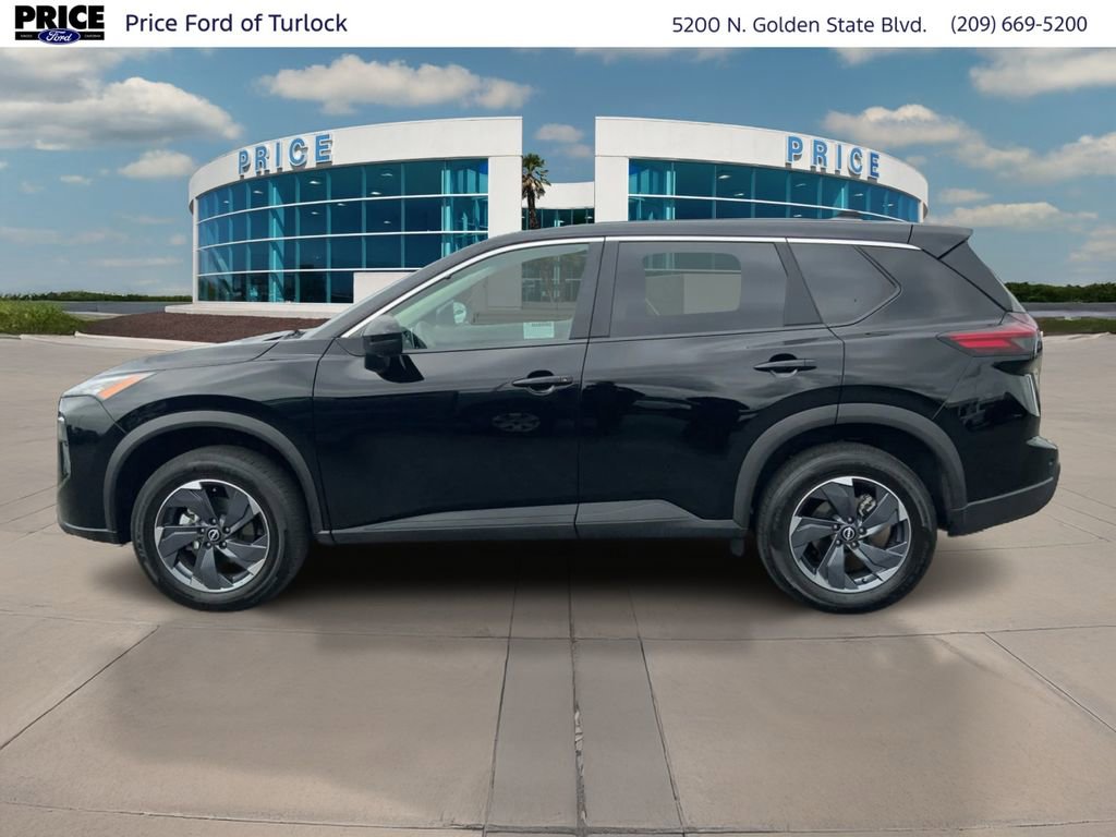 Used 2026 Nissan Rogue SV FWD image 8