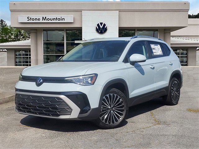 New 2025 Volkswagen Taos SE